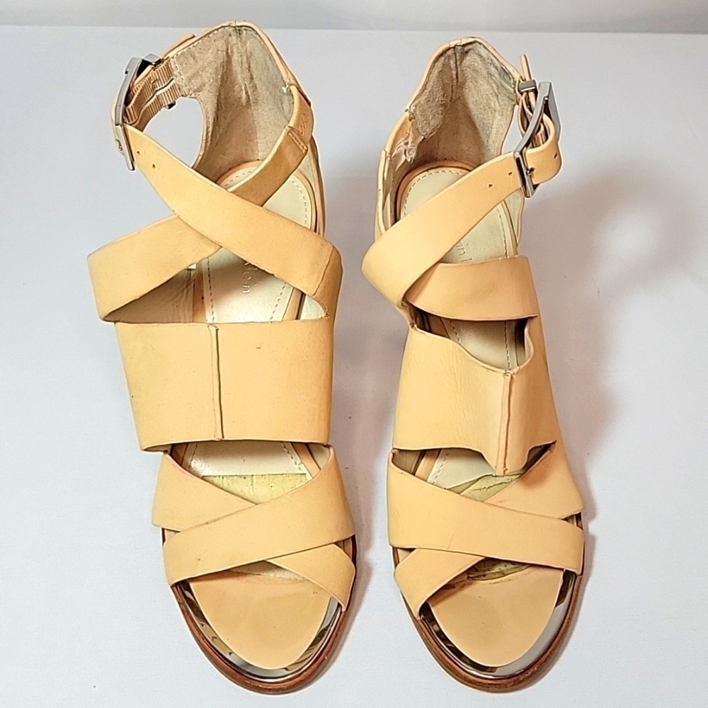 Calvin Klein nude high heels Size 8.5
